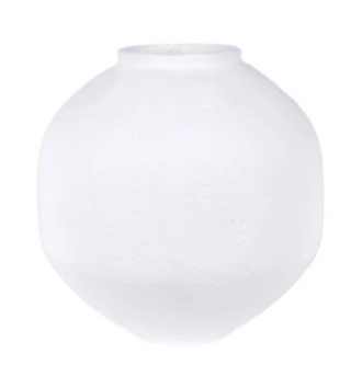 Novus White Vase